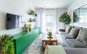T2 Dina'S Place