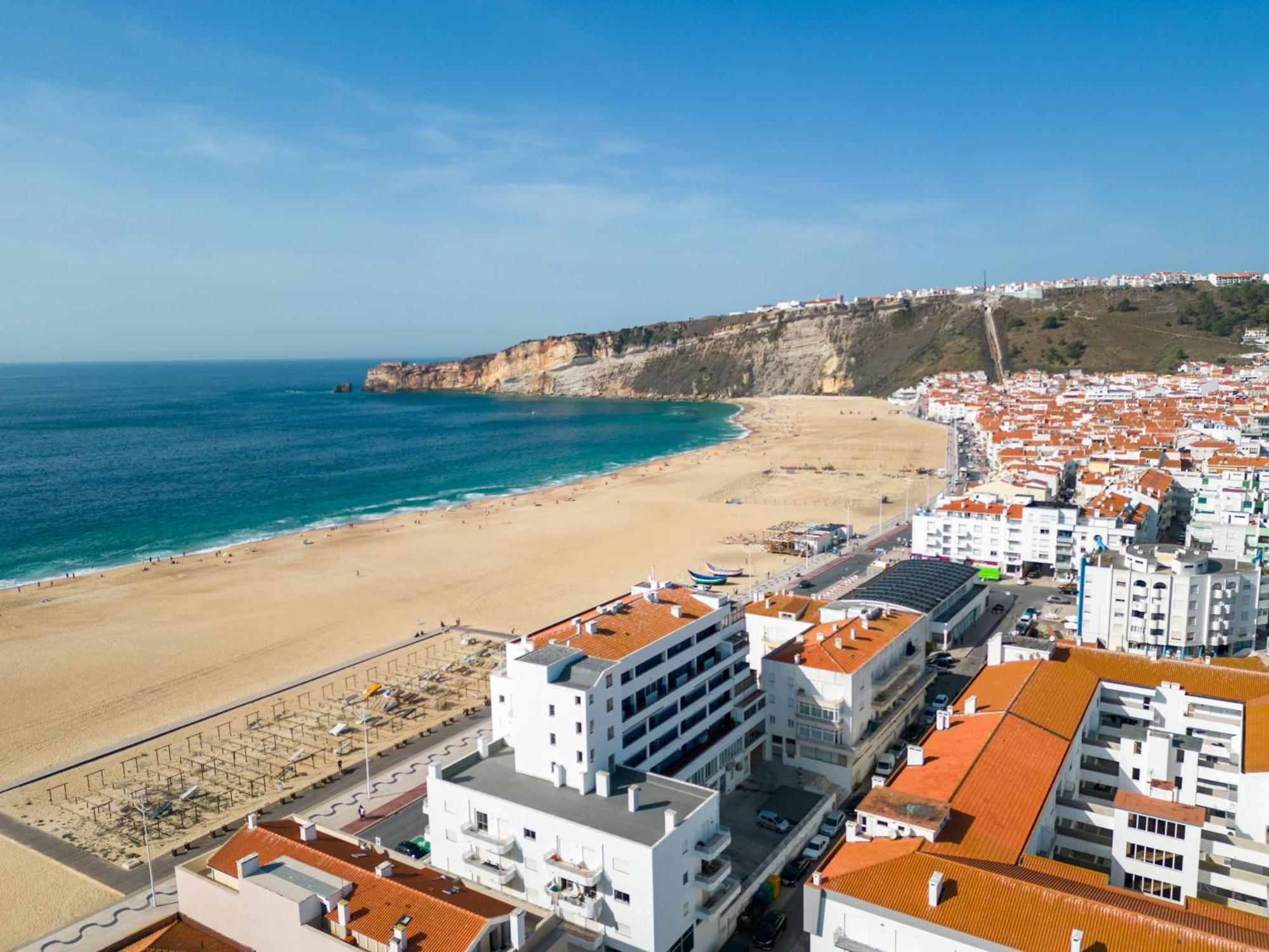 T2 Dina'S Place Nazaré Extérieur photo