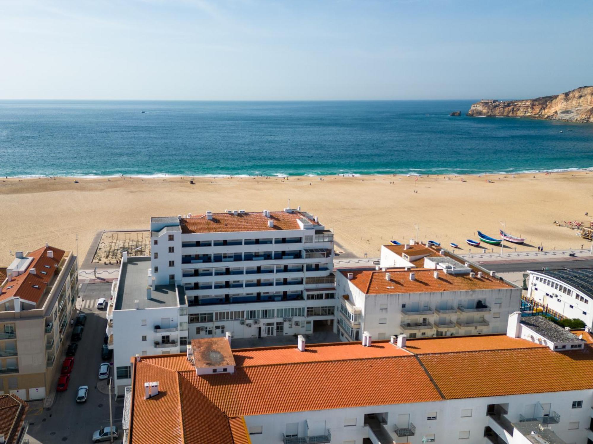 T2 Dina'S Place Nazaré Extérieur photo